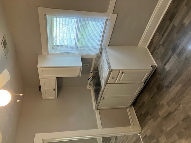 3995 Valley Road - 4